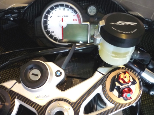 Cap for brake fluid reservoir